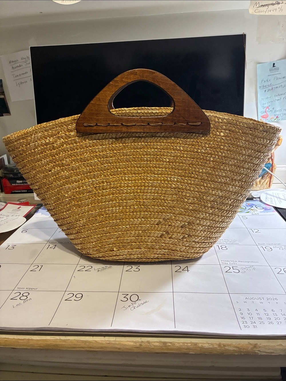 No name straw handbag